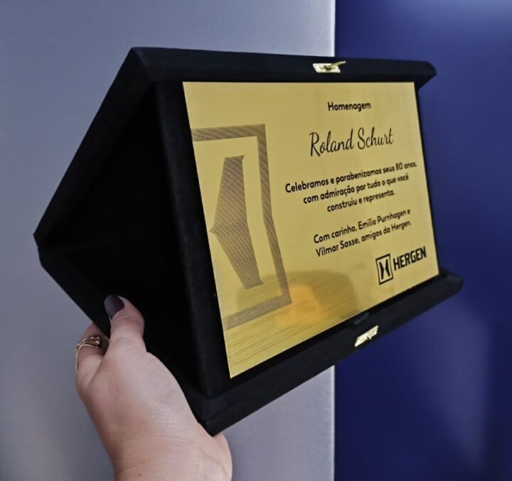 Placa de Homenagem c/ Gravação a Laser